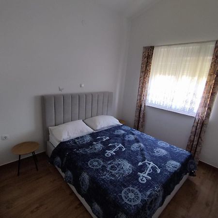 Apartmani Bakran โลปาร์ ภายนอก รูปภาพ