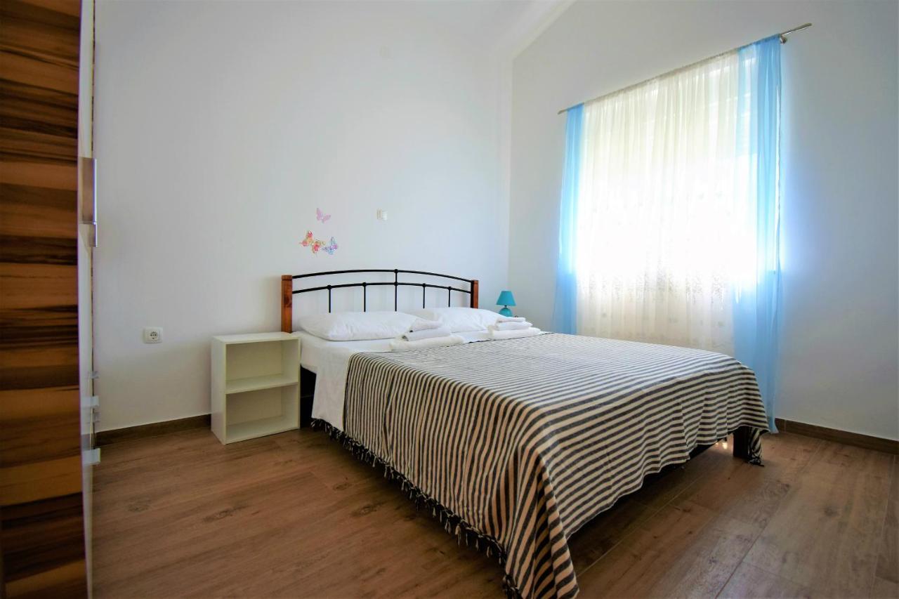 Apartmani Bakran โลปาร์ ภายนอก รูปภาพ