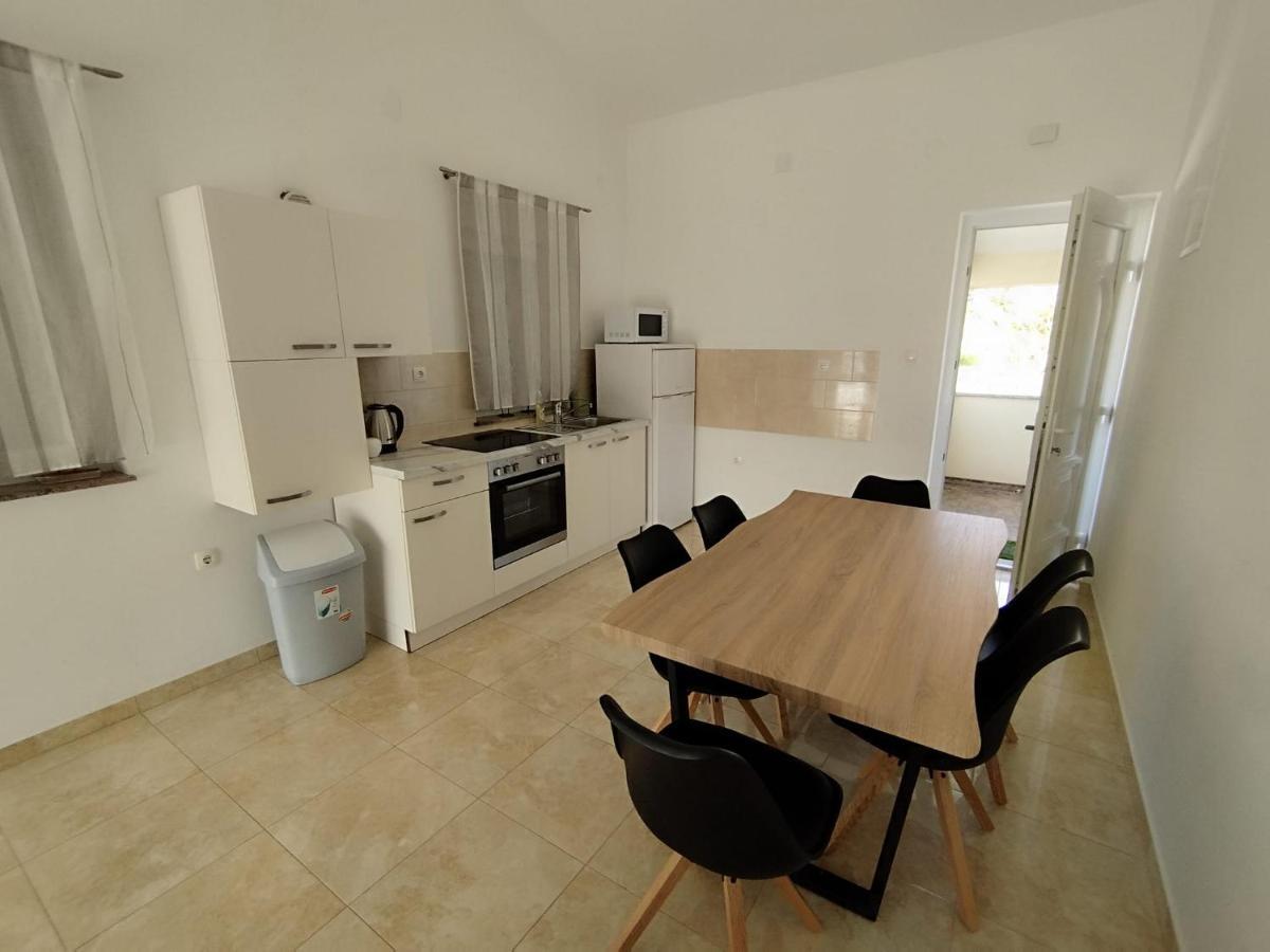 Apartmani Bakran โลปาร์ ภายนอก รูปภาพ